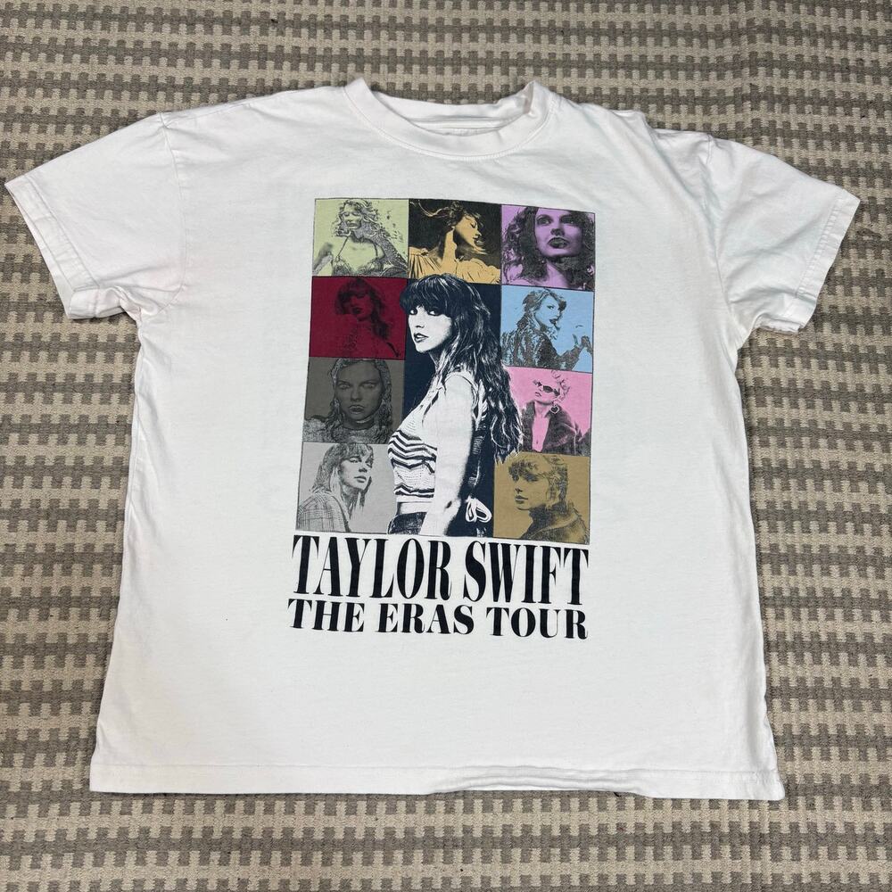 Taylor Swift The Eras Tour 2023 Official Concert T-Shirt White Size Small